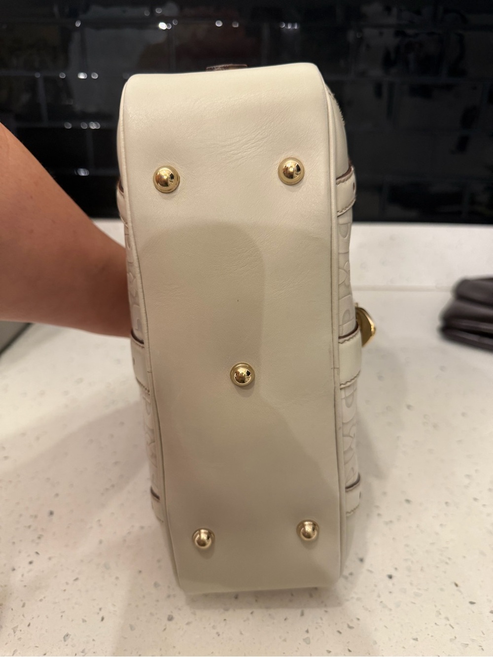Gucci Cream Embossed Satchel Handbag with Gold Buckle - Picture 4 of 9